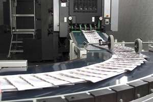 Artprint cere intrarea în insolvenţă şi amână plata unui cupon obligatar